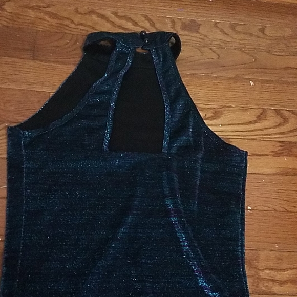 Iridescent black halter top - Picture 2 of 4
